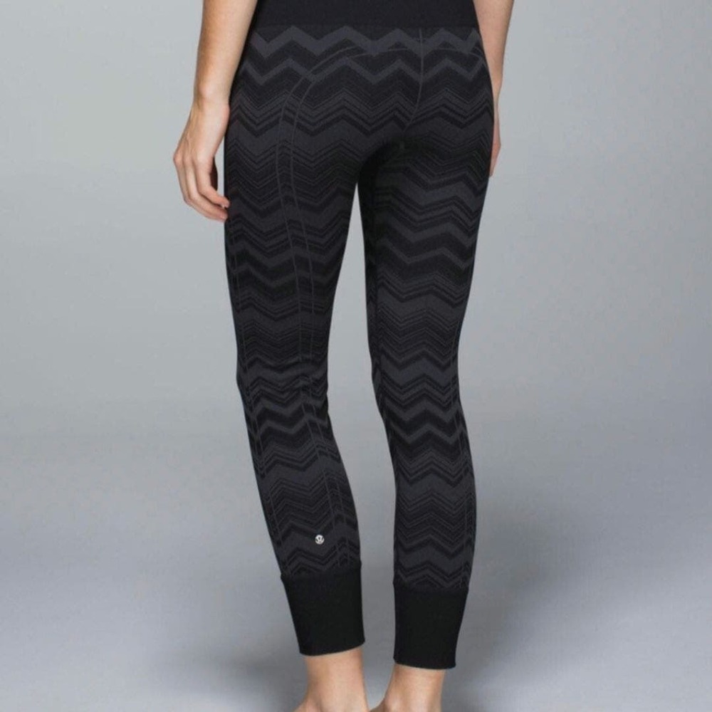 Lululemon EBB To Street Pant Legging Yoga Women 24" Inseam Size Small